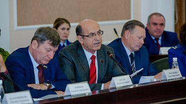 На расширенном заседании комитета - о проекте бюджета